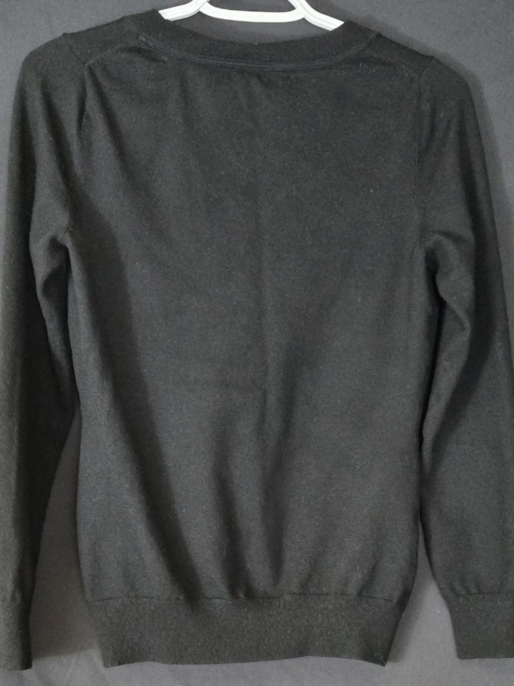 Banana Republic Men’s Black V-Neck Sweater#669